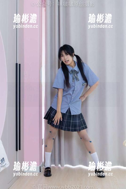 BoBoSocks袜啵啵 - 最新图包：小沫的花纹白丝，连脚尖都说“我坚强”！
