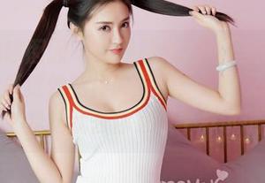 Feilin嗲囡囡 – 就是阿朱啊的美图——毛衣那种感觉像纯粹的友情，温暖又略带尴尬，我这就去你家取个样试试！