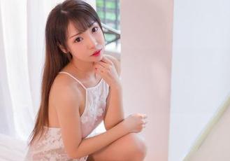 GIRLT果团网 – 上岸后的莫雅淇：她的泳装写真资源很香