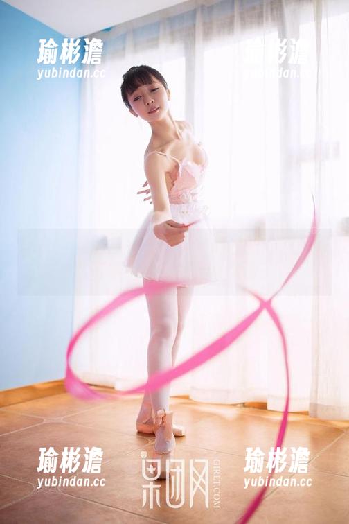 GIRLT果团网 - 分分钟被陈秋雨的油亮高清写真吸引，果然是个油滑子！