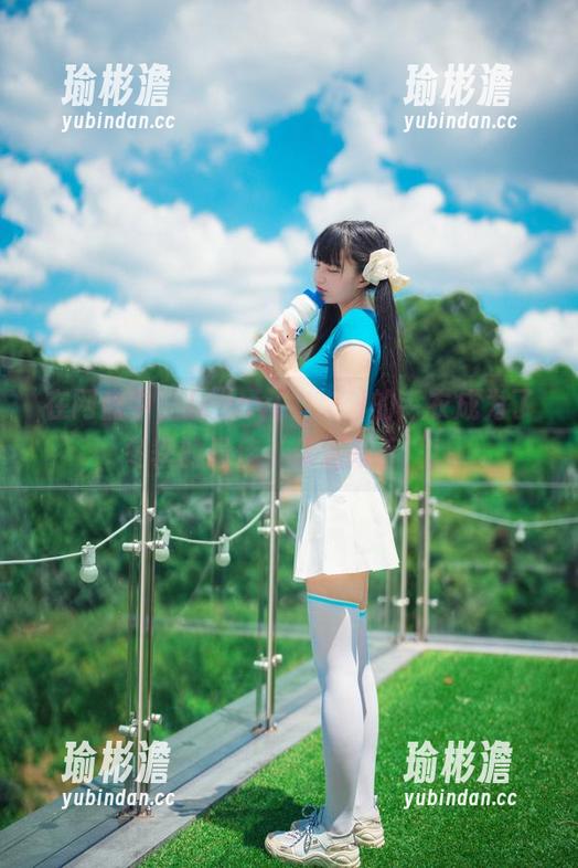在网盘中，Jenny(정제니)的毛衣成为了冬季的最佳‘保温高手’！