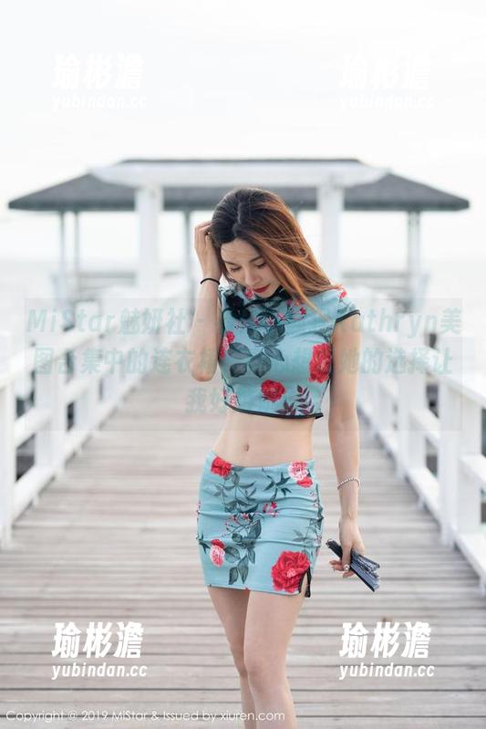 MiStar魅妍社 - 看！小狐狸Kathryn美图合集中的连衣裙，真心想说她的选择让我好嫉妒！