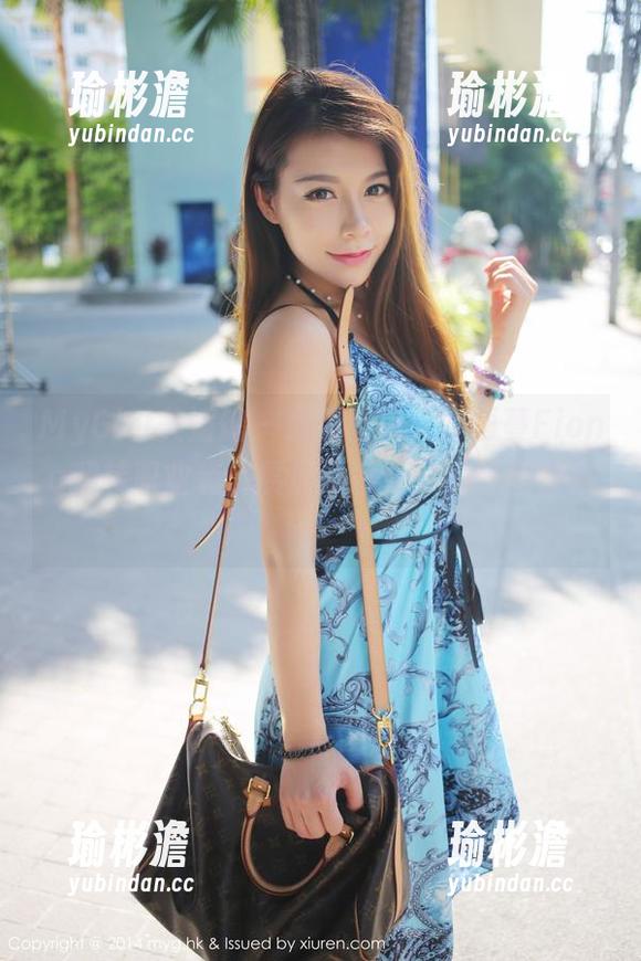 MyGirl美媛馆 - 最新图库，伊雨蔓Fiona翻转职业装，展示邻家女孩的职场魅力！