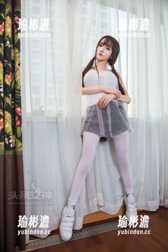 TouTiao头条女神 - 曼苏拉娜的妩媚眼镜姐全集，原图让你顿时怀疑人生啊？