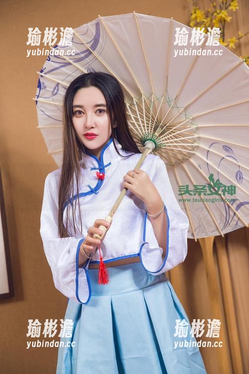 TouTiao头条女神 - 看！美纳子连衣裙合集，怎么都能搭上不同的气质。