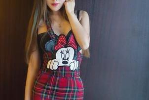 TuiGirl推女郎 – 艾栗栗夏日作品集，万一她被海浪卷走了我得救她！