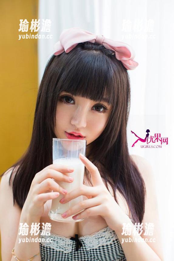UGirls尤果网 - 身份错位的美学——倪叶腾的校服写真合集