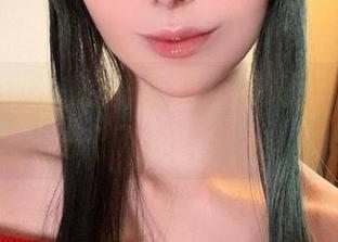 在Vinnegal的作品中，女天狗裸装居然超出了我的想象！