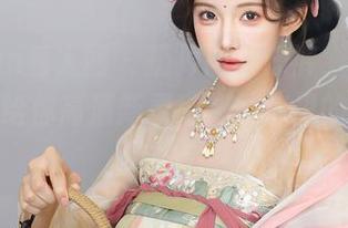 Xiuren秀人网 – 扔掉旧牛仔裤，Carol周妍希给你高清新灵感，图库里的不容错过！