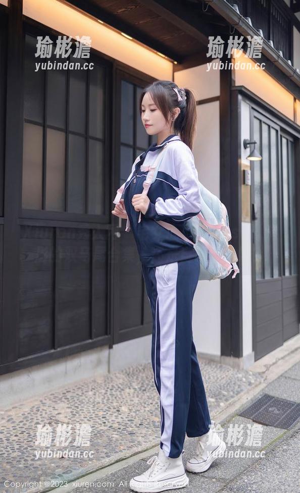 Xiuren秀人网 - 宅女心声：Elise谭晓彤的双马尾合集，还是自己梳的好？