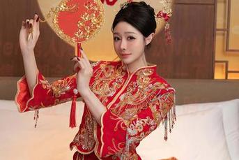 Xiuren秀人网 – 每看一次Niki可雅的礼服合集，都会让我心里咯噔一下，是要“升级”自己的衣橱了吗？