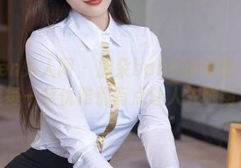 Xiuren秀人网 – 加朵babe的瑜伽：图片里每一丝优雅都有点让人失眠啊。