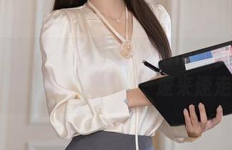 Xiuren秀人网 – 子纯儿Annie美脚专场，图片下载就像小吃摊，速来速走的那种