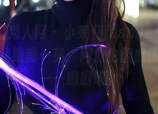 Xiuren秀人网 – 小茉莉jasmine的美足写真让我眼前一亮，网盘也因此闪闪发光——哟哟喂！