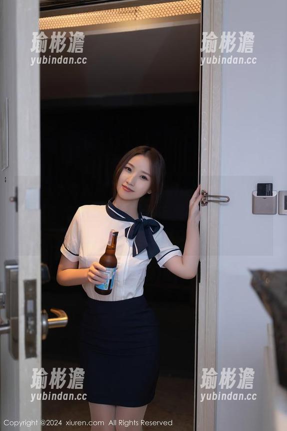 Xiuren秀人网 - 绮里嘉ula的睡衣图包，免费拿走！我想，“居家放飞自我”的快乐就藏在这些睡衣里吧！