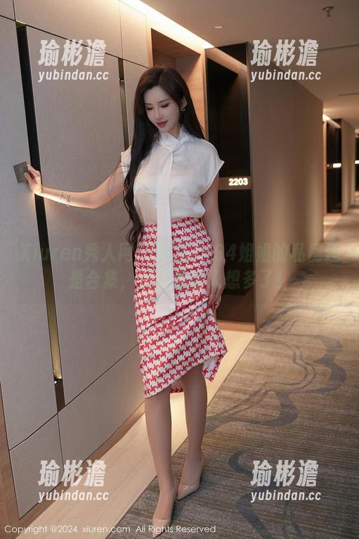 Xiuren秀人网 - 雨儿1494姐姐的私房还是合集，反正都让人想多了！
