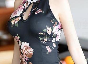 YouMi尤蜜荟 – SOLO_尹菲的全套透明：里面有什么呢？好奇一个，嘿嘿。