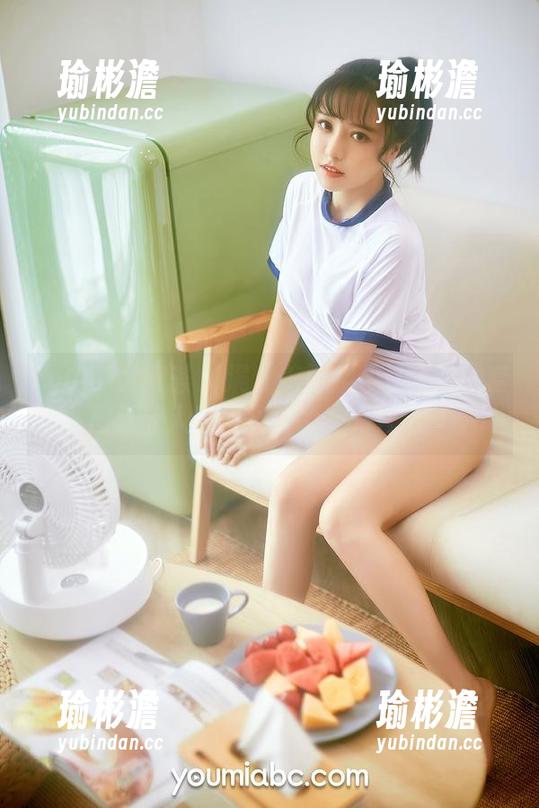 YouMi尤蜜荟 - 满分美脚：合法萝莉的套图真让人想问一百个“为什么”