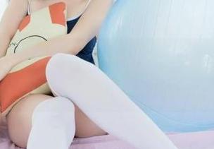 看！nagisa魔物喵的宝多六花套图，思想也在不断地推陈出新。