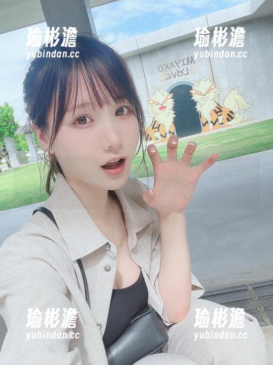 けん研私拍：制服的精彩演绎，有趣又挑逗！