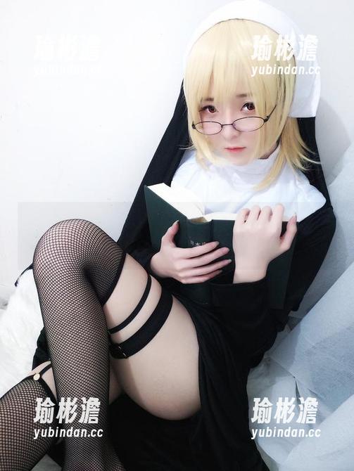 一小央泽新鲜出炉的美图，风铃花和薰衣草的绝妙组合