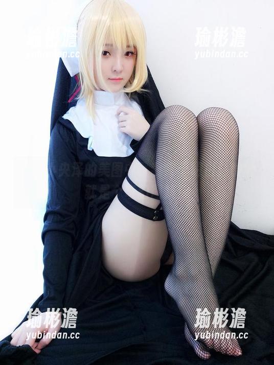 在一小央泽的美图中，我终于明白：微博就是个奇幻图集！