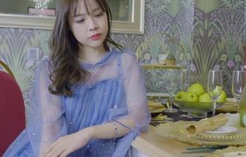 丽柜 – AMY的水手服，喂，这画面我看了想下载美图养眼！