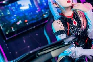 你夏夏黑丝合集——认真工作，看黑丝不会影响我的效率吧？