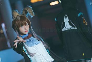 美图不止一张，南桃Momoko的制服cos，给你味道的双重冲击。