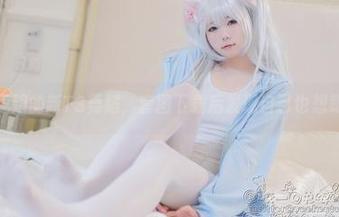 咬一口兔娘的新T3舞蹈，套图下载后发现自己也想跟着梦游