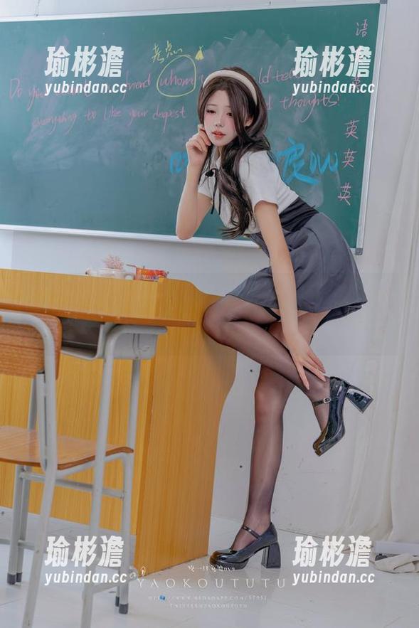 图片浏览，咬人小小兔在线绽放不一样的能量，秘密藏得深吗？