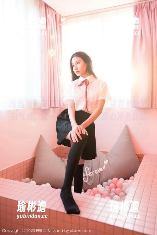 嗲囡囡 - 姝姝妹妹在“纯白”资源里散发的气质，像一场白色浪潮，真心冲击我的审美。