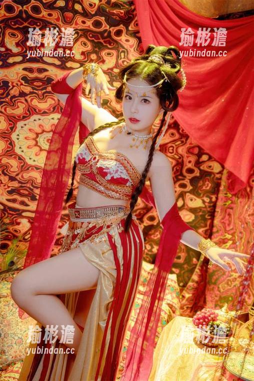 嗷呜虎虎的新壁纸，喜多川海梦的兔女郎要不要一试？