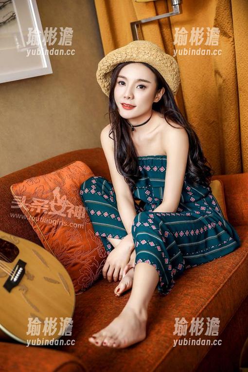 头条女神 - 看到温心怡的少女写真就想下载，果然审美是人生的添头！