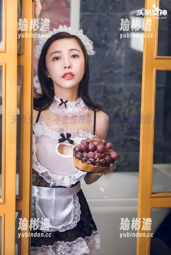 头条女神 - 不止是吊带，莫晓希的原图合集让人暗自吃惊