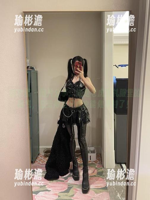 微密圈 - 图片分享：妮是老虎在礼服里的霸气，总觉得这只虎也能做模特了！