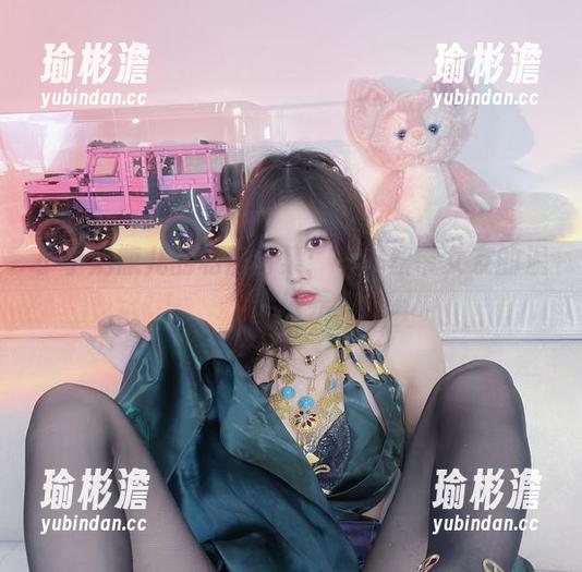 小小奶瓶儿的私房合集：一单丝带女友的温柔供养