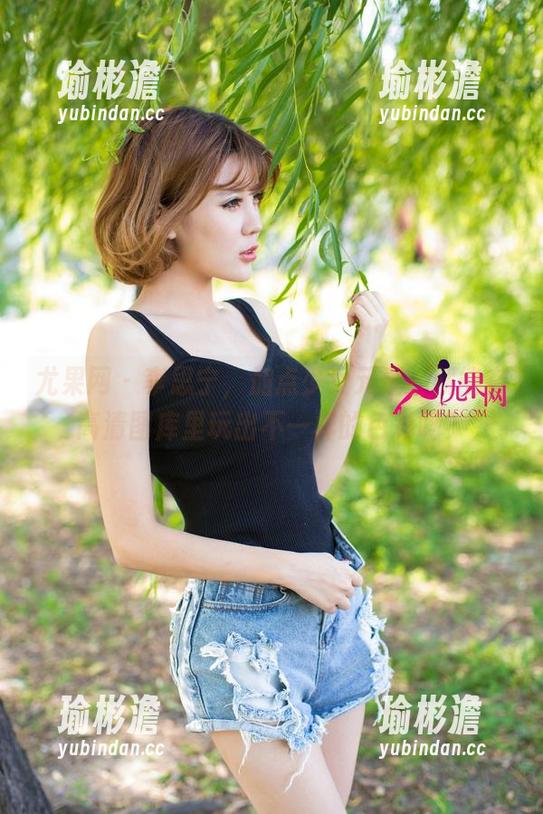 尤果网 - 李思宁，加点少女元素，就能在高清图库里玩出不一样的色彩吗？