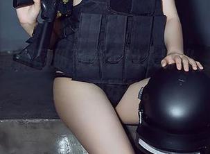 尤蜜荟最新图册预告！戏水时光，似乎总是恰到好处。