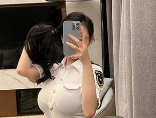 微密圈 – 左公子666和他的双人美图：你需要一个图包来回应这份逗趣！