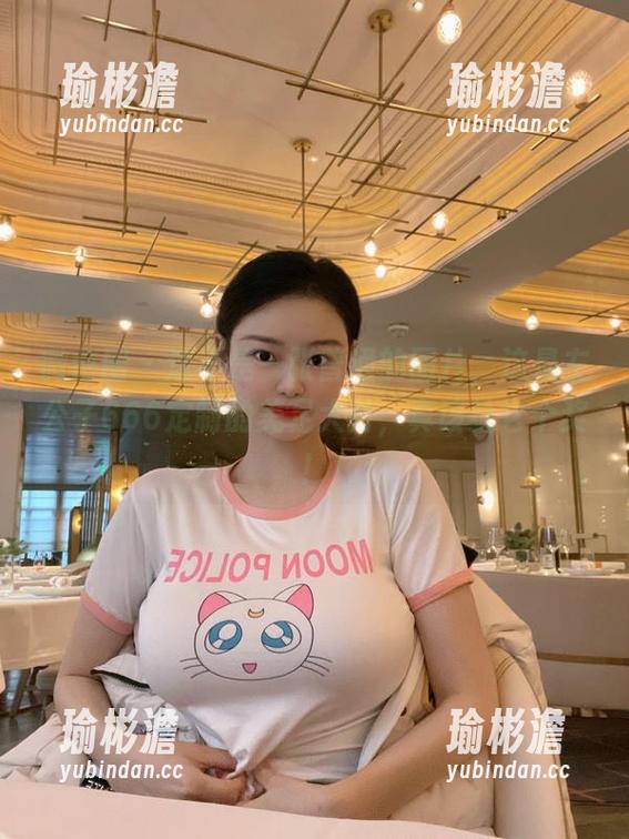 微密圈 - 这不是一张普通的图片，这是左公子666定制的美足大片，真该给它个奖！