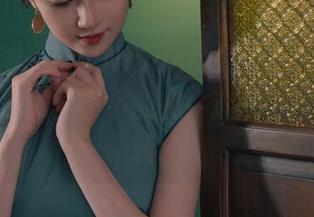 美图评测：年年Nnian的奶牛女仆装，我现在只想做个小小的奶牛迷了，围着她转转。