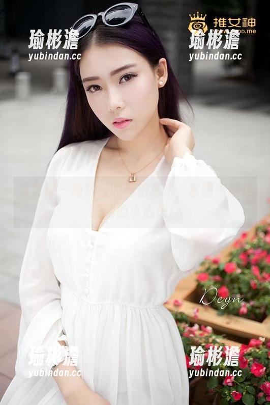 推女神 - 施忆佳的私拍库水，套图中满是跃动的小心思！