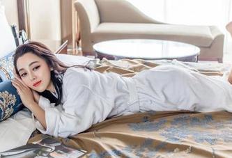 推女神 – 敲小黑板！梁晶莹棉袜的美图资源，别说我没提醒你！