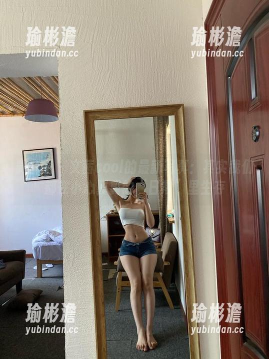 微密圈 - 文茜cool的最新写真：其实我们都在小心翼翼的“日常”里生存