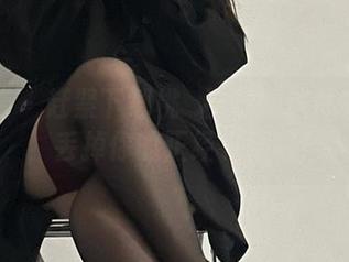 微密圈 – 赶紧下载桃沢樱呀的连体衣写真，丢掉你的正经衣服吧！