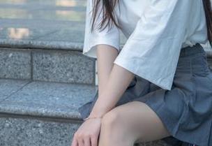 梦丝女神 – 又是美图合集，灵唯的裤里丝怎能不让我多想