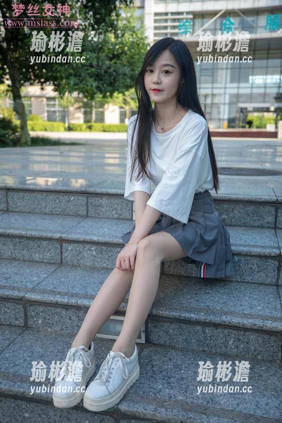 梦丝女神 - 又是美图合集，灵唯的裤里丝怎能不让我多想