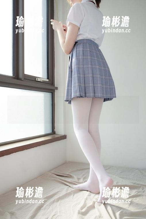 当盛情与完美在森萝财团的图片中交融，是丝足的约会还是巧妙的暗示？