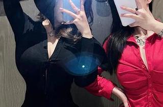 微密圈 – 看！洁己u的最新照片，万圣节的“甜蜜恐怖”，这是谁坐在我后面？